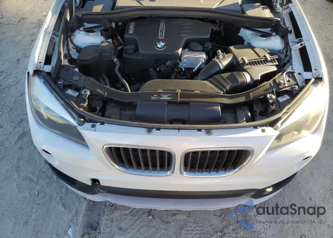 2015 BMW X1 Sdrive28I из США, поврежденный, VIN WBAVM1C57FVW56924